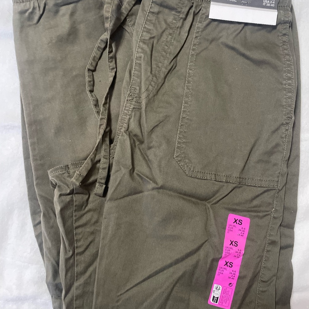 Women’s  Olive Pants